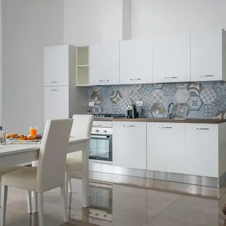 Residenza Palazzo Migliaccio * Вико-Экуенсе